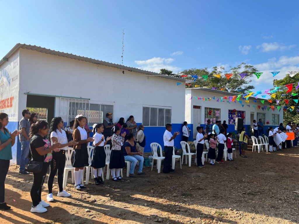 Inaugura Gobierno de Tuxtepec obra en la Colonia Nueva Revolución